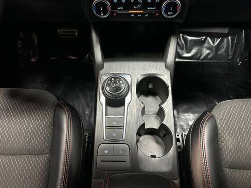 Certified 2024 Ford Escape ST-Line image 23