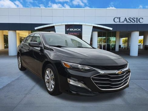 Used 2025 Chevrolet Malibu LT FWD image 1