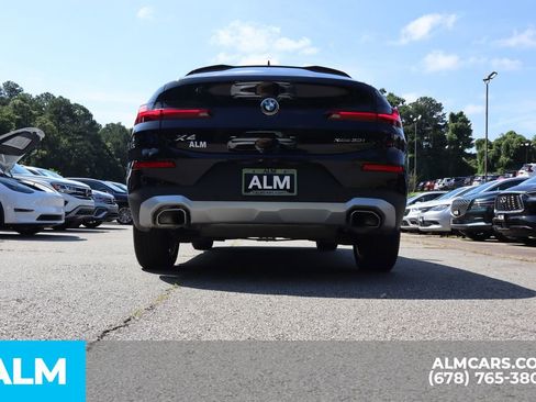 Used 2025 BMW X4 xDrive30i image 6