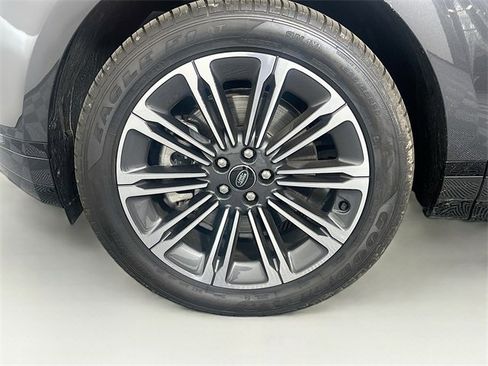 Used 2025 Land Rover Range Rover Evoque Dynamic SE image 34