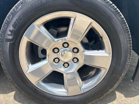 Used 2019 Chevrolet Tahoe LT RWD image 12