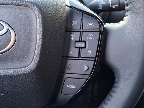 Certified 2025 Toyota bZ4X FWD image 22