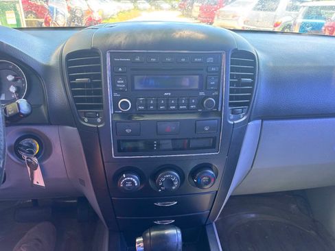 Used 2007 Kia Sorento 2WD image 12