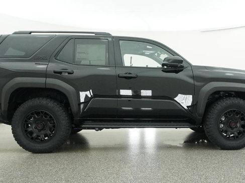 New 2026 Toyota 4Runner TRD Off-Road Premium AWD/4WD image 5