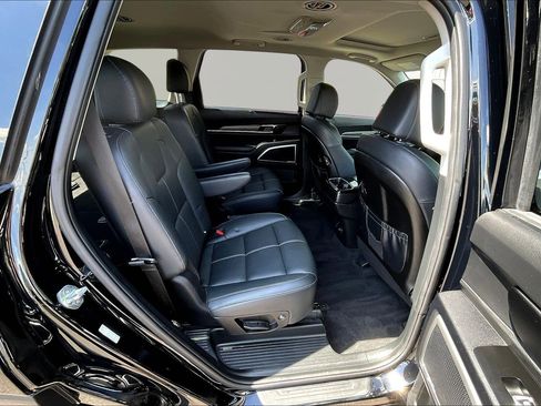 Certified 2022 Kia Telluride EX w/ EX Premium Package FWD image 26