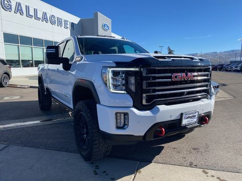 Used 2022 GMC Sierra 2500 AT4 w/ AT4 Preferred Package image 21