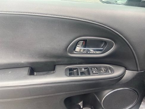 Used 2016 Honda HR-V EX-L image 7