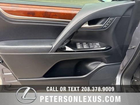 Used 2019 Lexus LX 570 4WD w/ Luxury Package image 23