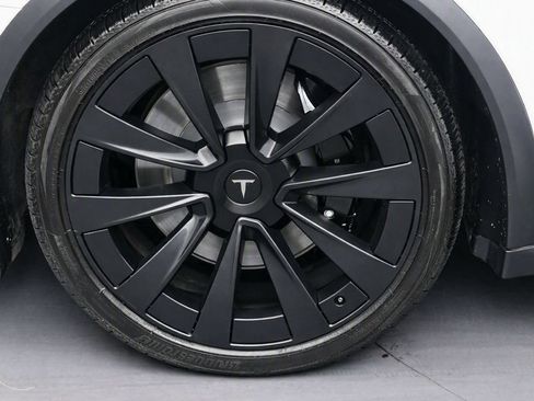 Used 2023 Tesla Model X AWD/4WD image 36