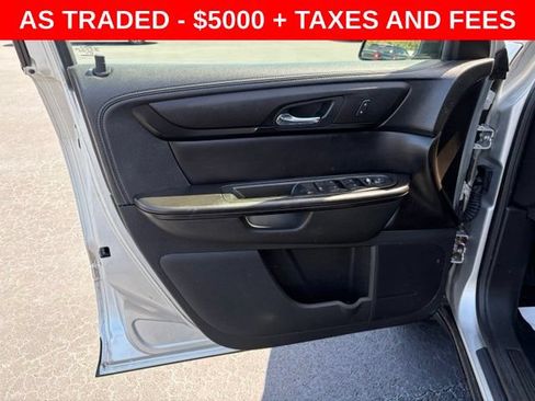 Used 2014 GMC Acadia SLE FWD image 12