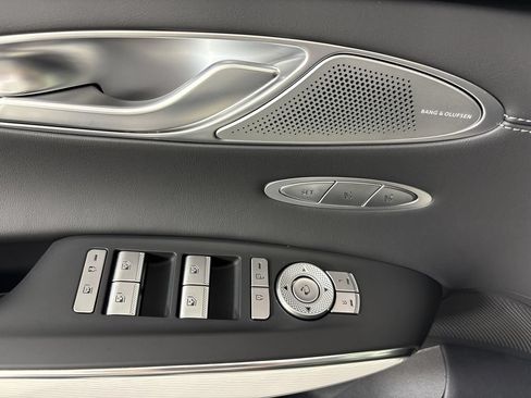 New 2026 Genesis GV70 2.5T Advanced AWD/4WD image 15