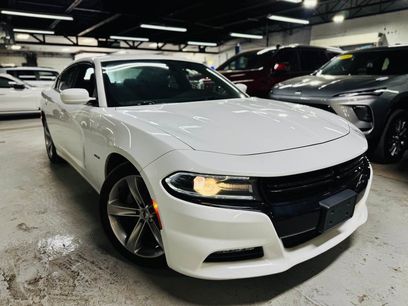 Used 2017 Dodge Charger R/T w/ Beats Audio Group