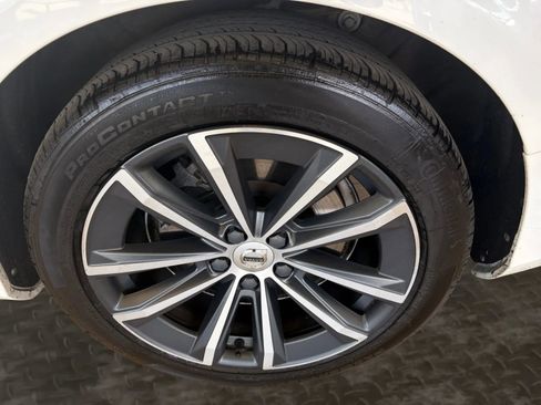 Used 2021 Volvo S60 T6 Momentum image 36