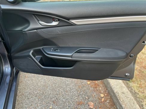 Used 2016 Honda Civic EX-T image 29