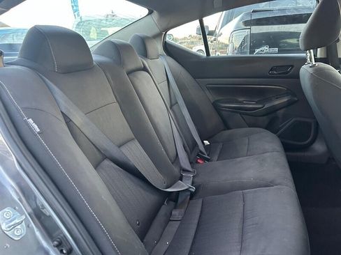 Used 2025 Nissan Altima 2.5 S FWD image 32