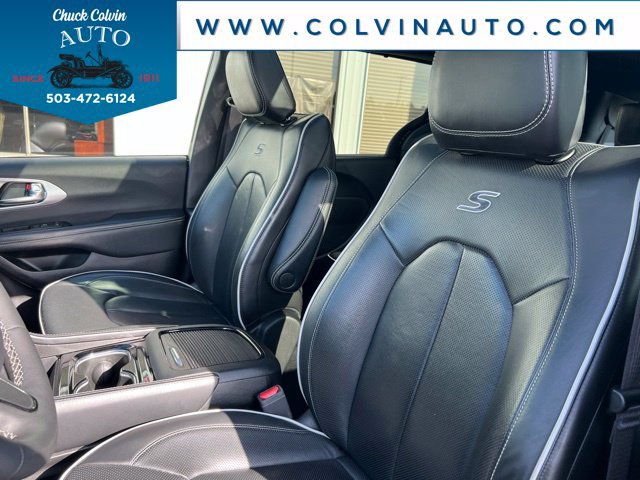 Used 2025 Chrysler Pacifica Limited FWD image 14
