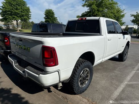 Used 2026 RAM 2500 Laramie AWD/4WD image 4