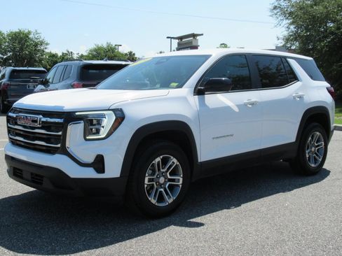 Used 2026 GMC Terrain Elevation FWD image 3
