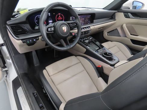Certified 2026 Porsche 911 Carrera 4S AWD/4WD image 4