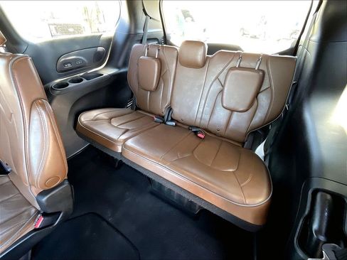 Used 2021 Chrysler Pacifica Limited AWD/4WD image 16