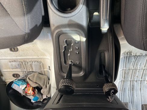 Used 2013 Jeep Wrangler Sport AWD/4WD image 21