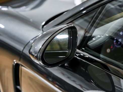 Used 2023 Porsche Panamera 4 Platinum Edition image 44