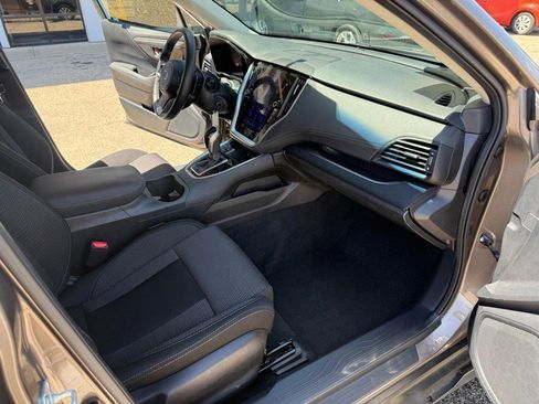 Used 2022 Subaru Outback Premium AWD/4WD image 17