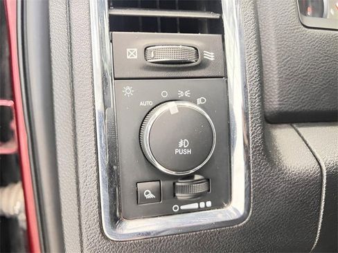 Used 2017 RAM 1500 Laramie w/ Convenience Group image 18