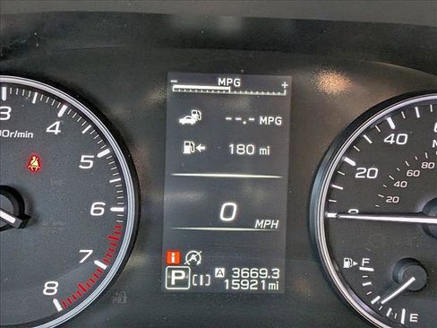 Used 2024 Subaru Crosstrek 2.0i Premium AWD/4WD image 9