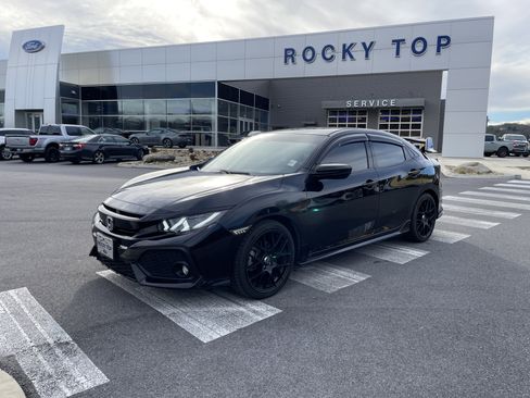 Used 2018 Honda Civic Sport image 1