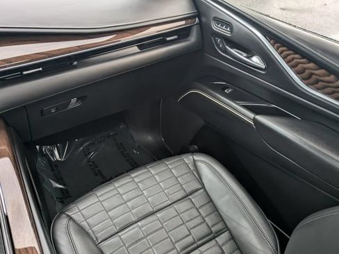 Used 2021 Cadillac Escalade Sport Platinum w/ Heavy-Duty Trailer Package RWD image 19