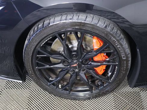 Used 2024 Chevrolet Corvette Stingray Convertible w/ Z51 Performance Package RWD image 23