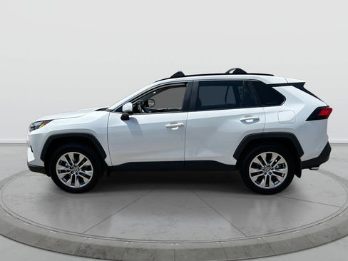 Used 2025 Toyota RAV4 XLE Premium w/ Weather Package FWD image 5