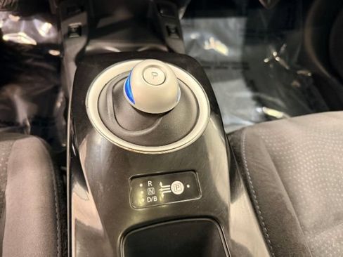 Used 2016 Nissan Leaf SV FWD image 13
