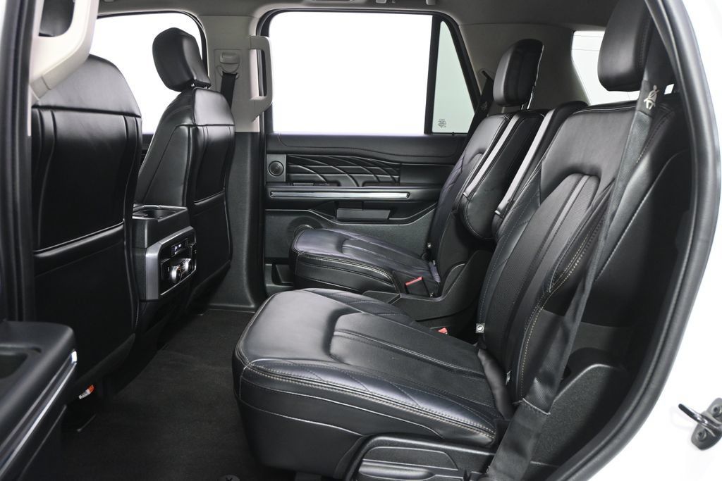Used 2020 Ford Expedition Platinum AWD/4WD image 22