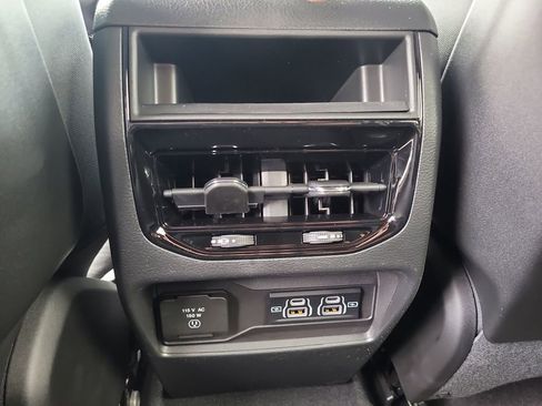New 2026 Jeep Grand Cherokee Laredo AWD/4WD image 18