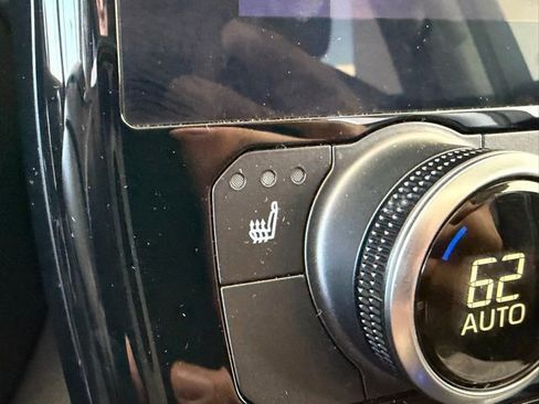 Used 2023 Toyota Highlander XLE image 49