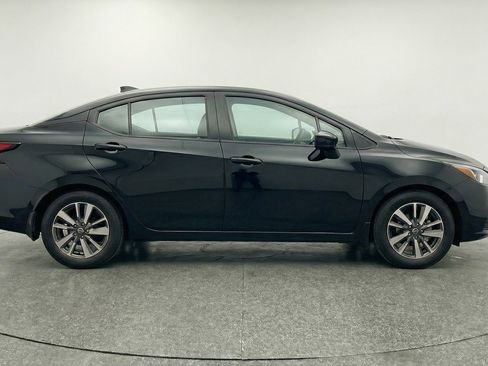 Used 2025 Nissan Versa SV FWD image 11