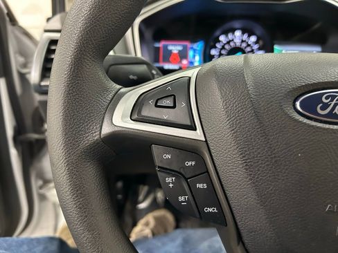 Used 2015 Ford Fusion S image 22