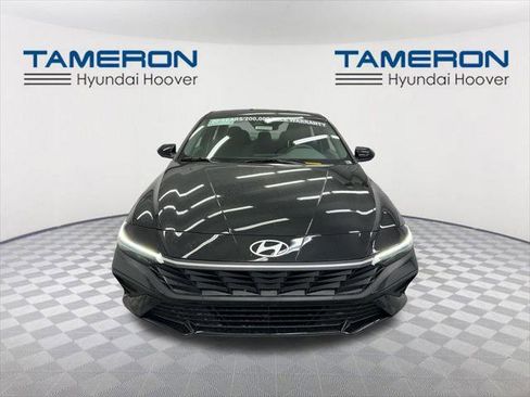 New 2026 Hyundai Elantra SE image 8