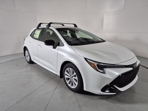 New 2026 Toyota Corolla SE image 8