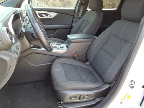 Used 2021 Chevrolet Blazer LT image 9