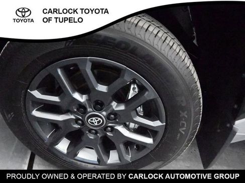 Used 2025 Toyota Tundra Platinum AWD/4WD image 30