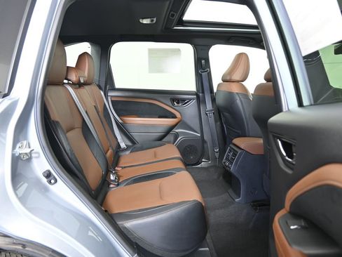 Used 2025 Subaru Forester Touring AWD/4WD image 16