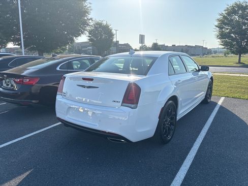 Used 2023 Chrysler 300 Touring L w/ Popular Equipment Group AWD/4WD image 3