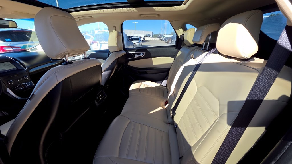 Used 2020 Ford Edge SEL w/ Convenience Package AWD/4WD image 13