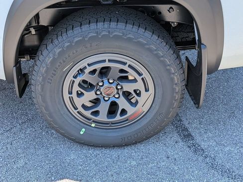 New 2026 Nissan Frontier PRO-4X w/ Pro Premium Package AWD/4WD image 12