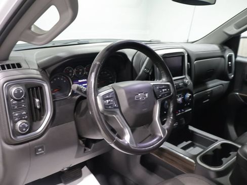 Used 2019 Chevrolet Silverado 1500 LT Trail Boss AWD/4WD image 15