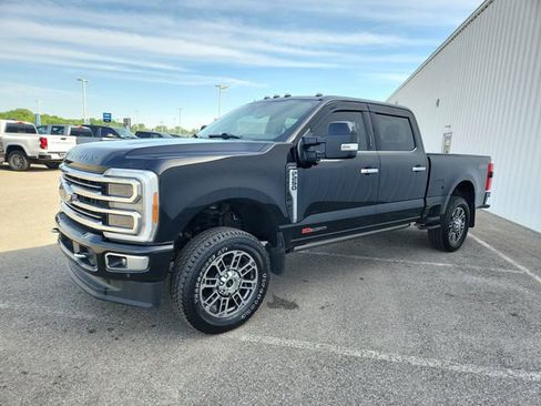 Used 2023 Ford F250 Limited AWD/4WD image 4