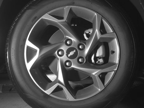 Used 2025 Chevrolet Trax LT FWD image 13